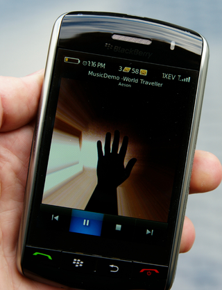 Illustration for article titled BlackBerry Storm Review (Verdict: Not Quite a Perfect Storm)